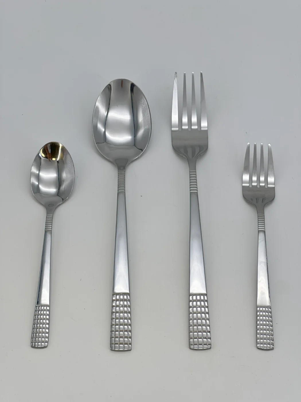 Uly-kiçi çemçe wilka toplumy 24 pcs