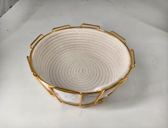 Örülen çörek sebedi, gold