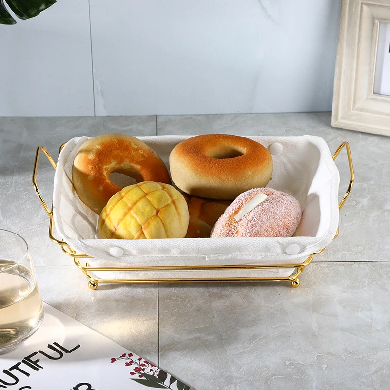Çörek sebedi dörtburç, gold