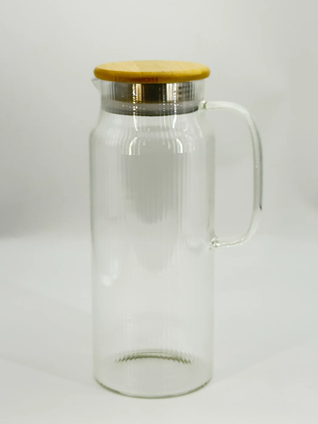 Aýna grafin demir gapakly 1,5 lt