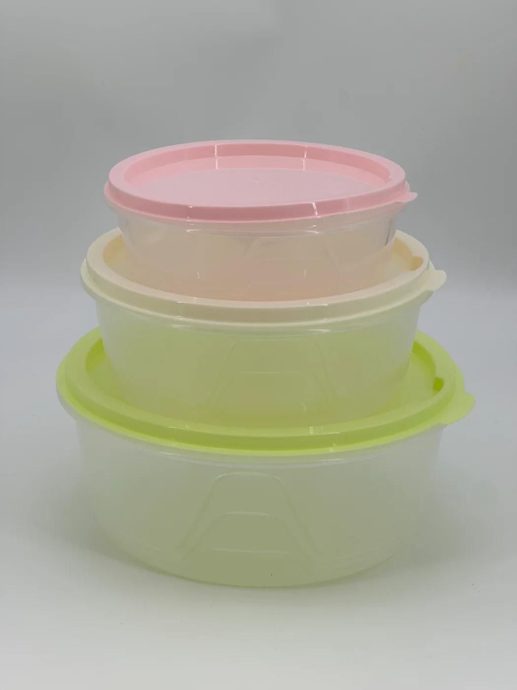 3-li plastik gap reňkli